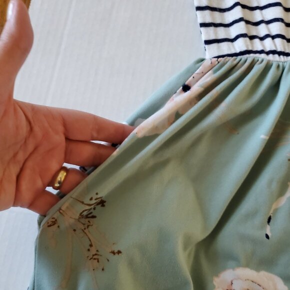 A.gain Made IN USA Floral Dress with Pockets Small - Picture 4 of 11